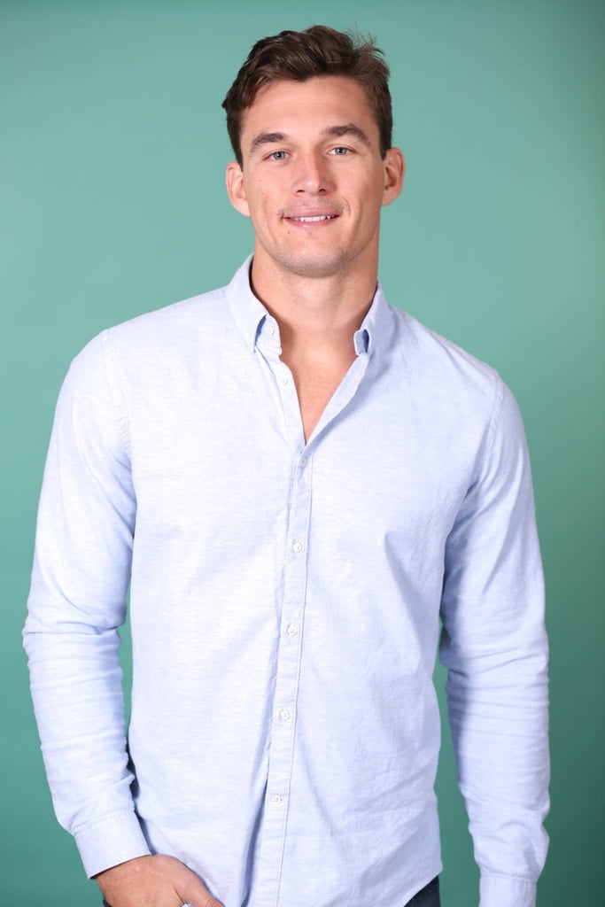 A picture of a model-looking white guy in a shirt